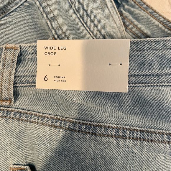 american eagle light wash wide leg jeans - Picture 4 of 4